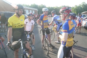 group of riders tourdemadison